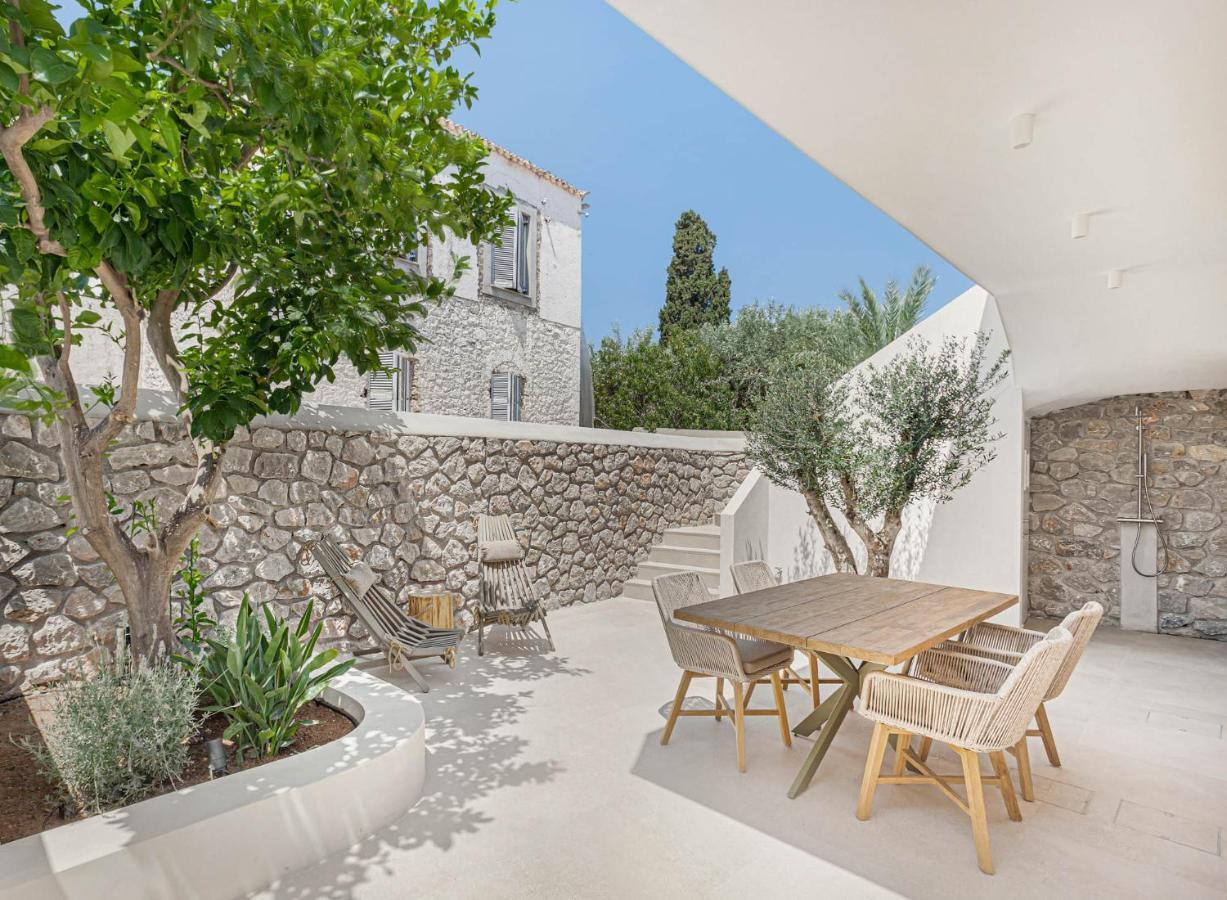 Pearl House - Luxurious New Beach Villa In Spetses Stunning View Ligoneri Εξωτερικό φωτογραφία